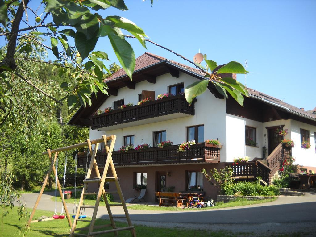 Naturpark Bauernhof Sperl Mariahof Bagian luar foto